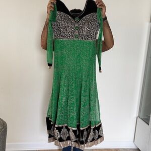 Elegant Green and Black Women's Dress